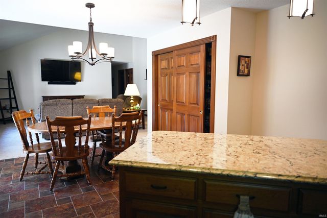 12405 Doty Road, New Haven, IN 46774