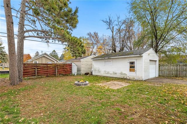 619 Fairfax Street, Altoona, WI 54720