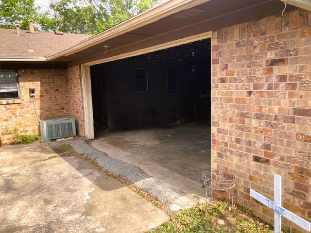 202 W Vernon Street, Bells, TX 75414