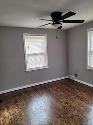 16871 Pierson Street, Detroit, MI 48219