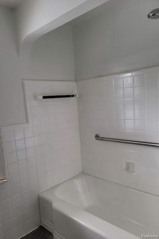 16871 Pierson Street, Detroit, MI 48219