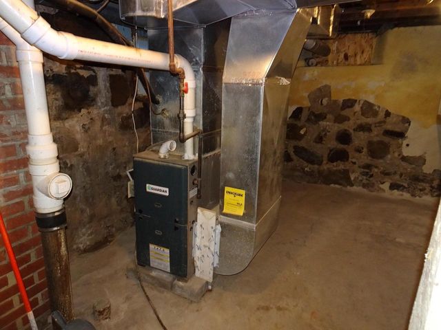 701 Blaine Street, Edgerton, WI 53534