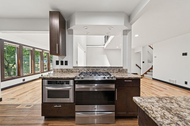 1157 Rose Lane, New Brighton, MN 55112