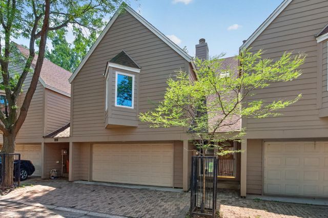1157 Rose Lane, New Brighton, MN 55112