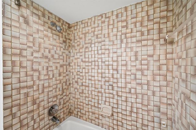 1157 Rose Lane, New Brighton, MN 55112