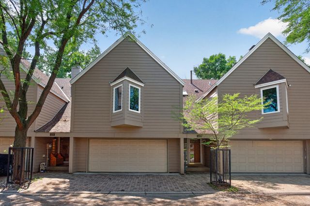 1157 Rose Lane, New Brighton, MN 55112