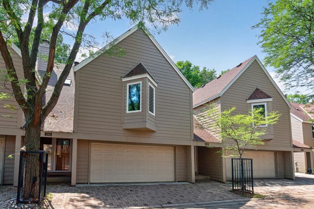 1157 Rose Lane, New Brighton, MN 55112