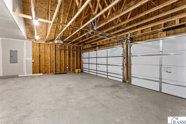 2025 Aster Lane, Mankato, MN 56001
