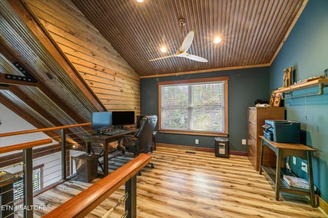 333 COUNTY ROAD 184, Athens, TN 37303