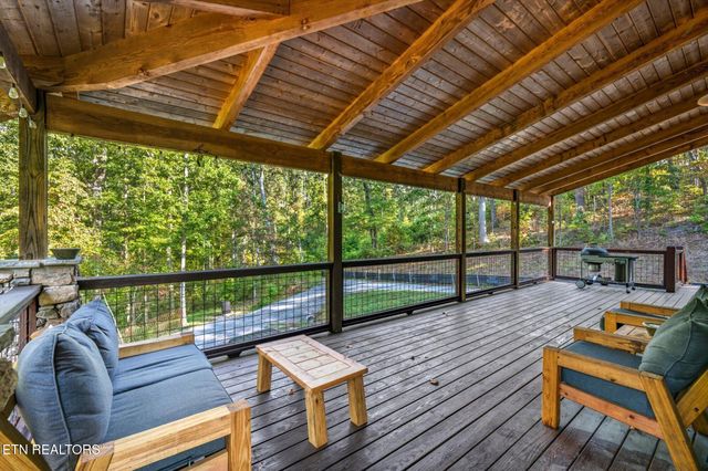 333 COUNTY ROAD 184, Athens, TN 37303