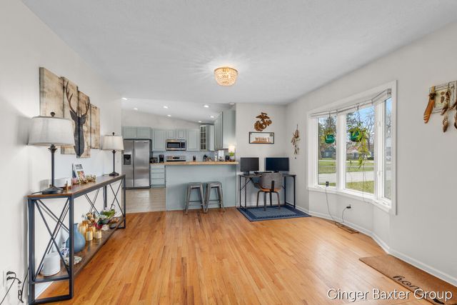 4372 Hunsberger Avenue, Grand Rapids, MI 49525