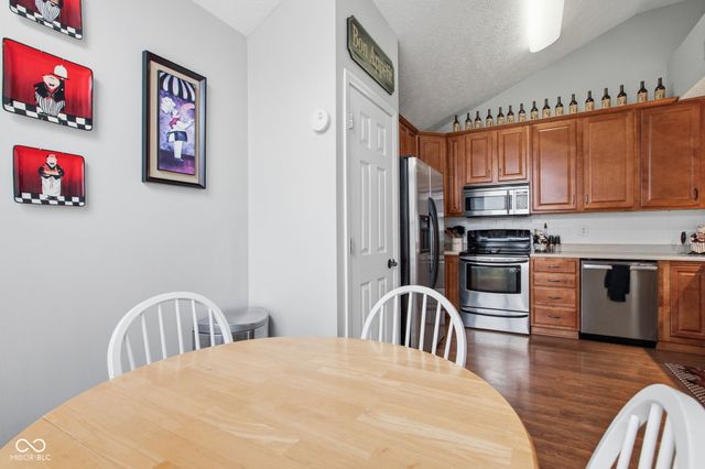 6662 Aintree Court, Indianapolis, IN 46250