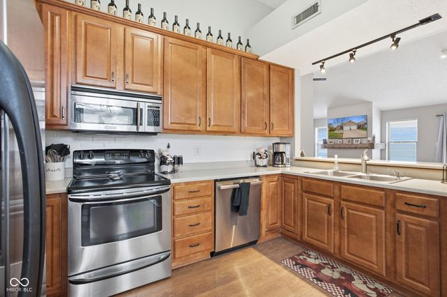 6662 Aintree Court, Indianapolis, IN 46250