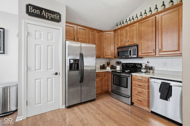 6662 Aintree Court, Indianapolis, IN 46250