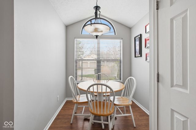 6662 Aintree Court, Indianapolis, IN 46250