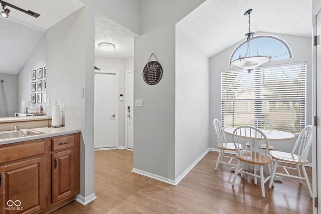 6662 Aintree Court, Indianapolis, IN 46250