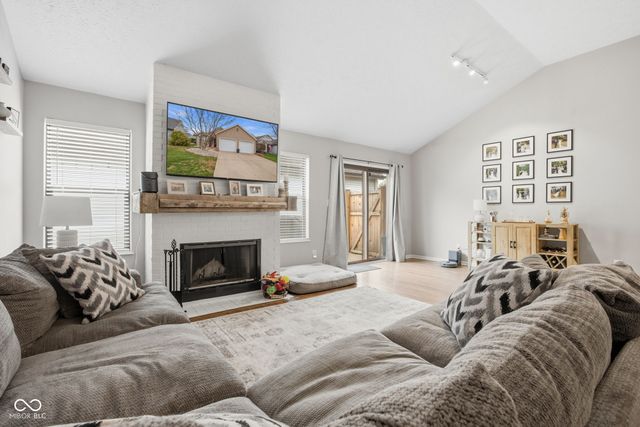 6662 Aintree Court, Indianapolis, IN 46250