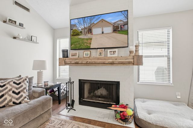 6662 Aintree Court, Indianapolis, IN 46250