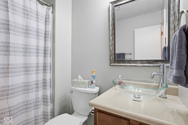 6662 Aintree Court, Indianapolis, IN 46250