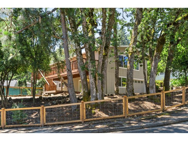 975 E 44TH Ave, Eugene, OR 97405