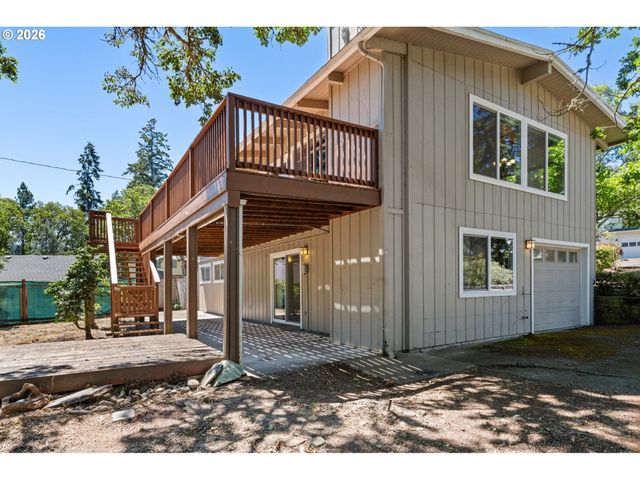 975 E 44TH Ave, Eugene, OR 97405