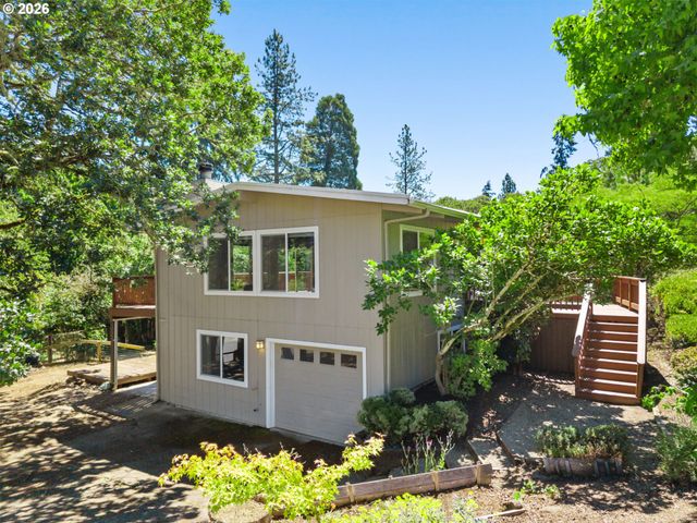 975 E 44TH Ave, Eugene, OR 97405