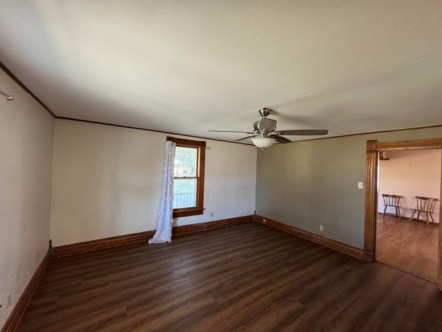 16751 172nd Rd, Winfield, KS 67156