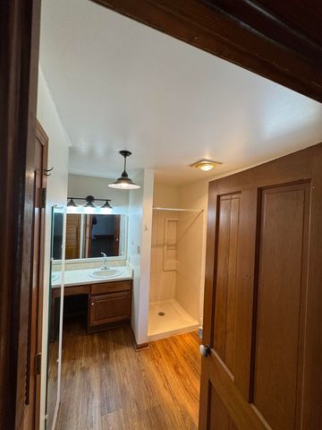 16751 172nd Rd, Winfield, KS 67156