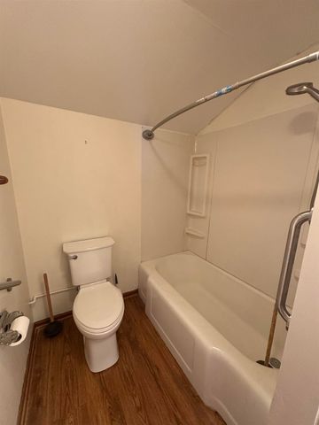 16751 172nd Rd, Winfield, KS 67156