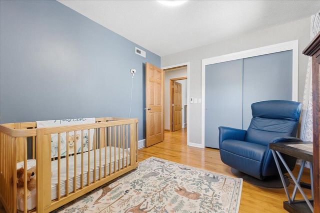 236 ZENITH Drive, Council Bluffs, IA 51503