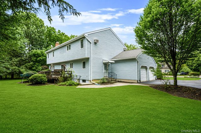 3 Liberty Lane, Miller Place, NY 11764