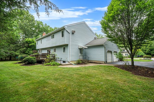 3 Liberty Lane, Miller Place, NY 11764