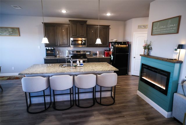 724 Amber Drive, Greenville, TX 75402