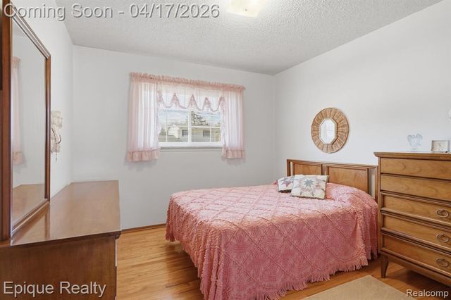 13137 Brierstone Drive, Sterling Heights, MI 48312