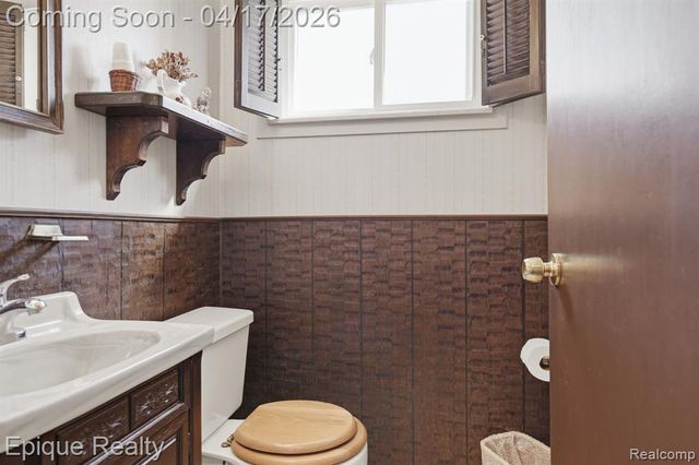 13137 Brierstone Drive, Sterling Heights, MI 48312