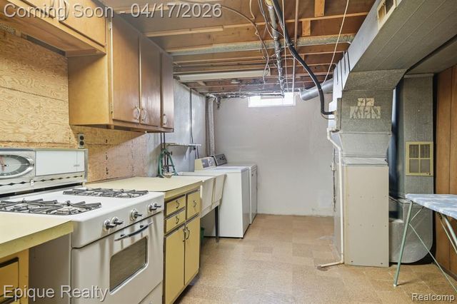 13137 Brierstone Drive, Sterling Heights, MI 48312