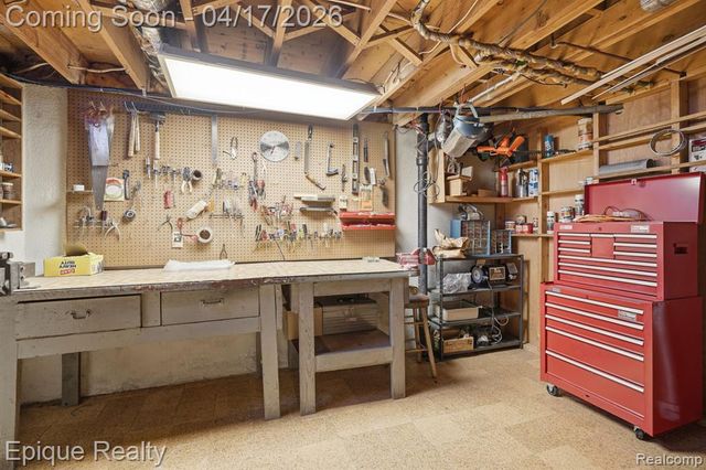 13137 Brierstone Drive, Sterling Heights, MI 48312