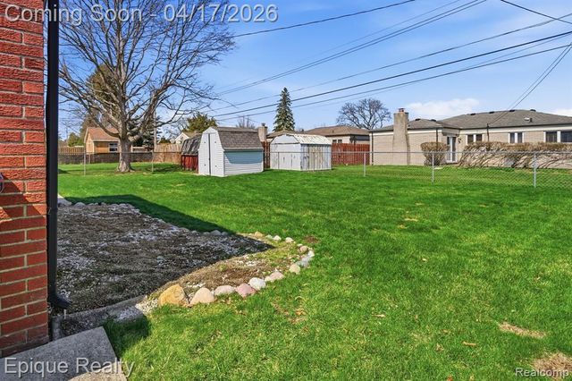 13137 Brierstone Drive, Sterling Heights, MI 48312