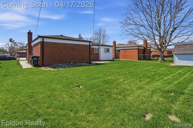 13137 Brierstone Drive, Sterling Heights, MI 48312