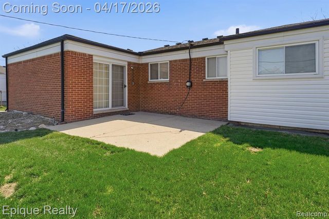 13137 Brierstone Drive, Sterling Heights, MI 48312