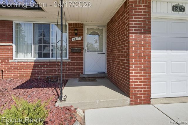 13137 Brierstone Drive, Sterling Heights, MI 48312