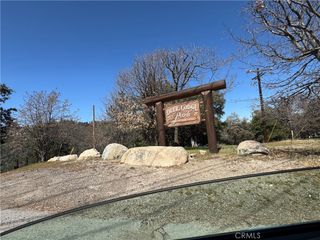 1684 L Way, Lake Arrowhead, CA 92352