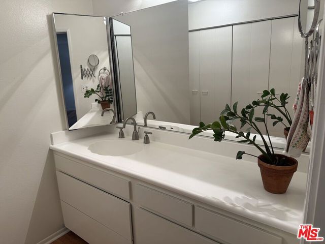 7742 Redlands Street D3043, Los Angeles, CA 90293