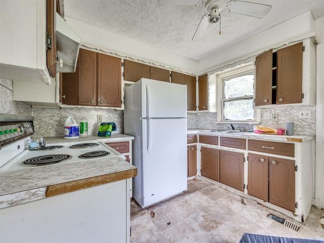 9424 NE 28th Street, Oklahoma City, OK 73141