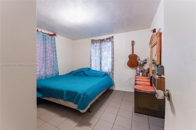 9265 SW 38th St, Miami, FL 33165
