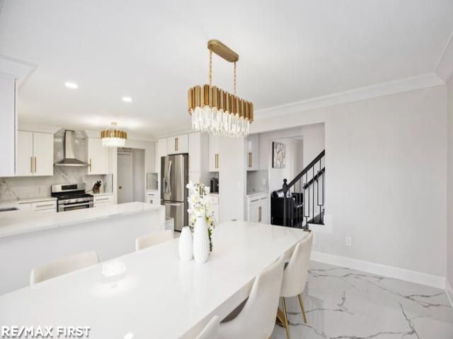 18765 Riverside Glen Road, Macomb, MI 48044