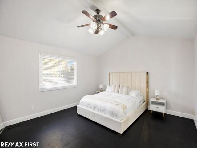 18765 Riverside Glen Road, Macomb, MI 48044