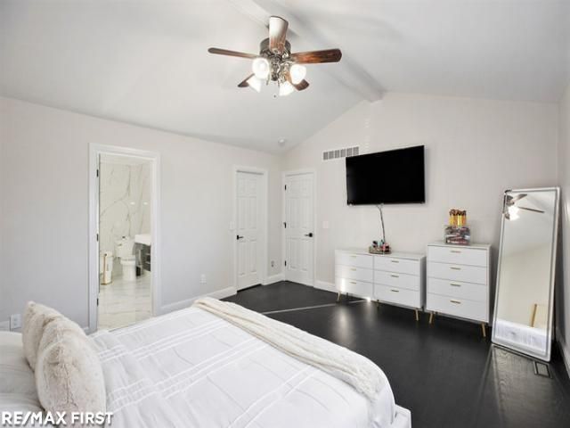 18765 Riverside Glen Road, Macomb, MI 48044