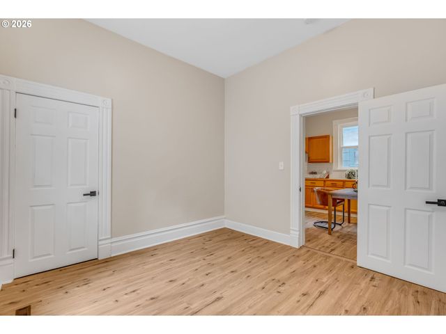 648 Se 20TH Ave, Portland, OR 97214