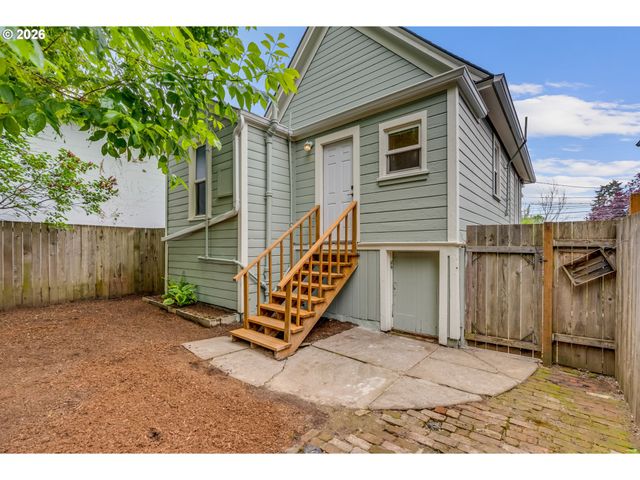 648 Se 20TH Ave, Portland, OR 97214